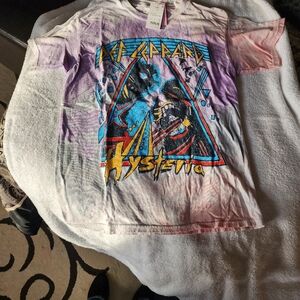 BNWT Def Leppard T Shirt Size Small